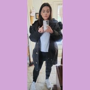 Meet your Posher, Lilia